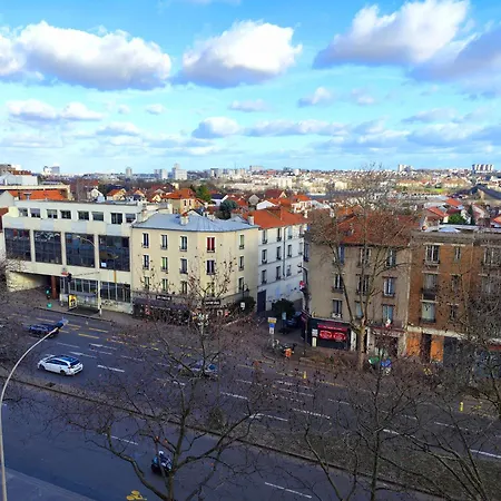 Bright Spacious Near Paris Metro 4